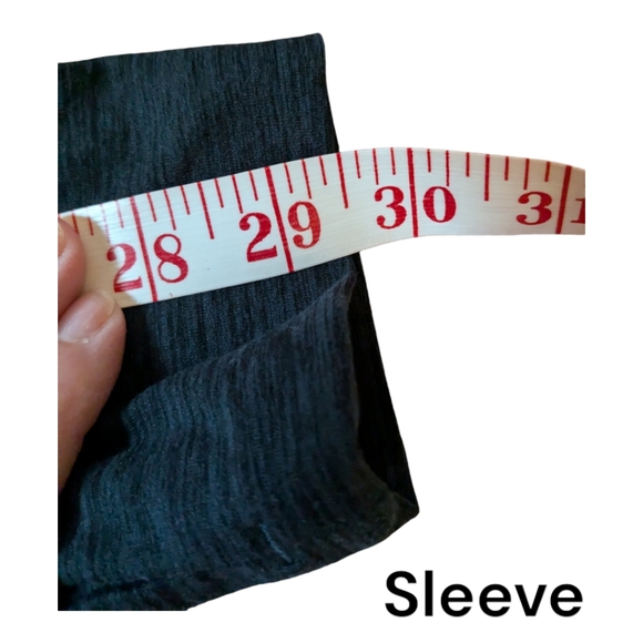 Ladies TUFF Atletics hooded top. EUC. Lightweight  Dark Grey.  Size L - Picture 5 of 8